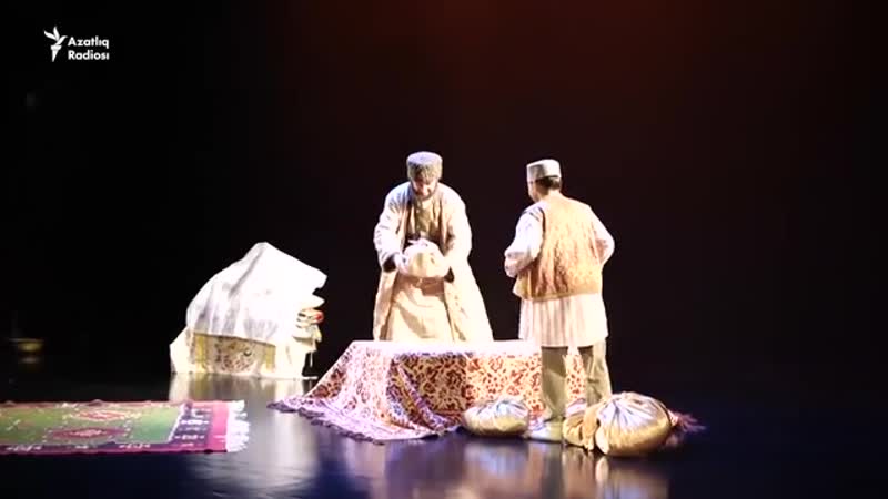 Кариев театрында "кәҗүл читек"