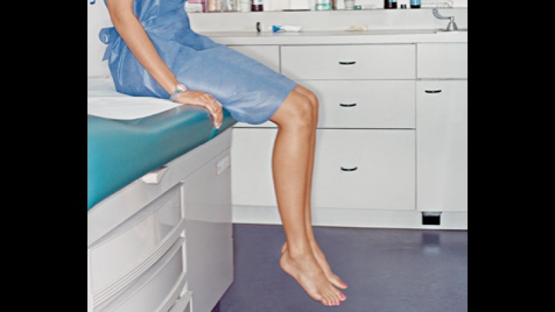 В кабинетах гинекологов нашли скрытые видеокамеры