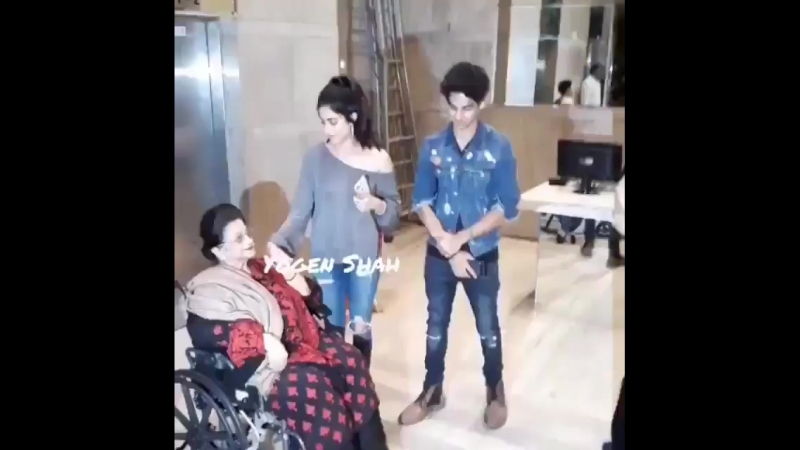 Dhadak sc janhvis granny