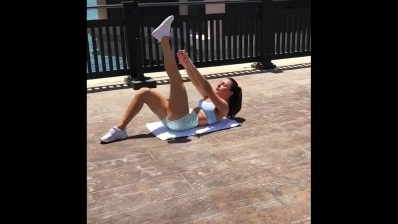 Плоский молодые