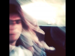 Аугусто и оливия веселятся в машине