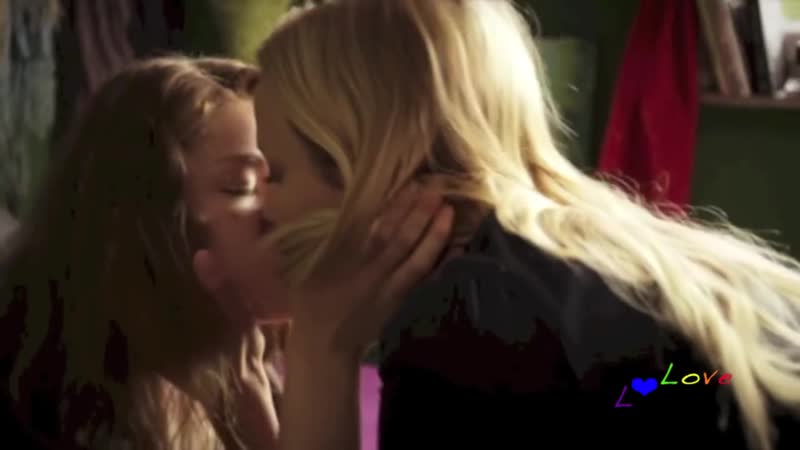 Lesbian kisses best from movies 2017⁄2018