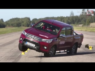 Новая toyota hilux 2016 не проходит тест на занос