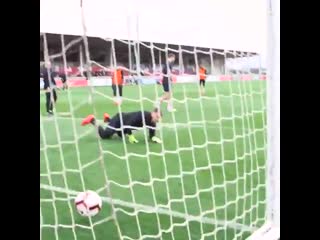 Making that first impression count! @calteck10 in england training yesterday! @england