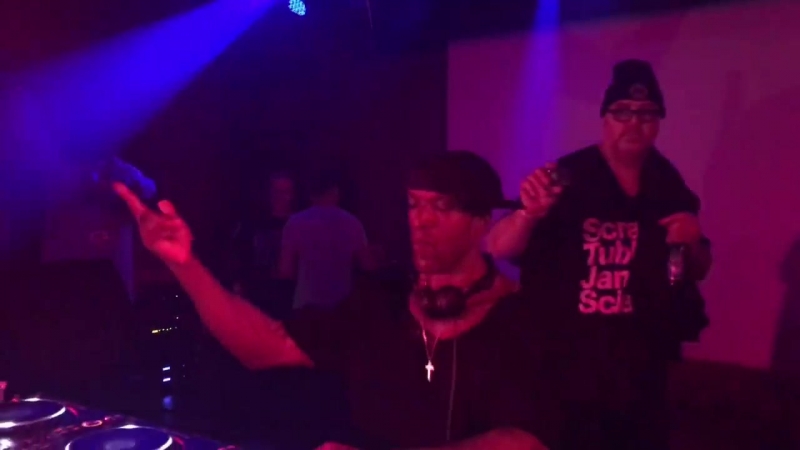Drumsound &amp; bassline smith &amp; tantrum desire id