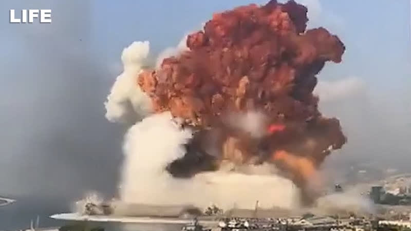 Момент мощнейшего взрыва в бейруте