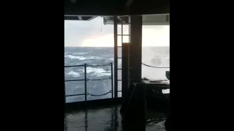 Trabalho fácil! orgulho de trabalhar na área offshore ⠀ seja você também ( 800 x 640 ) mp4