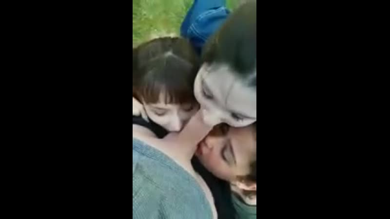 3 девушки сосут один член порно видео