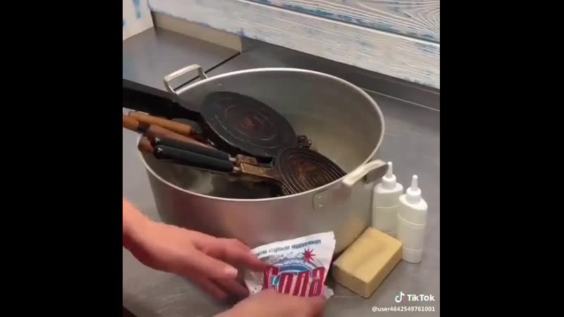 Чистим посуду проверено веками!