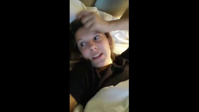 Millie bobby brown / instagram livestream