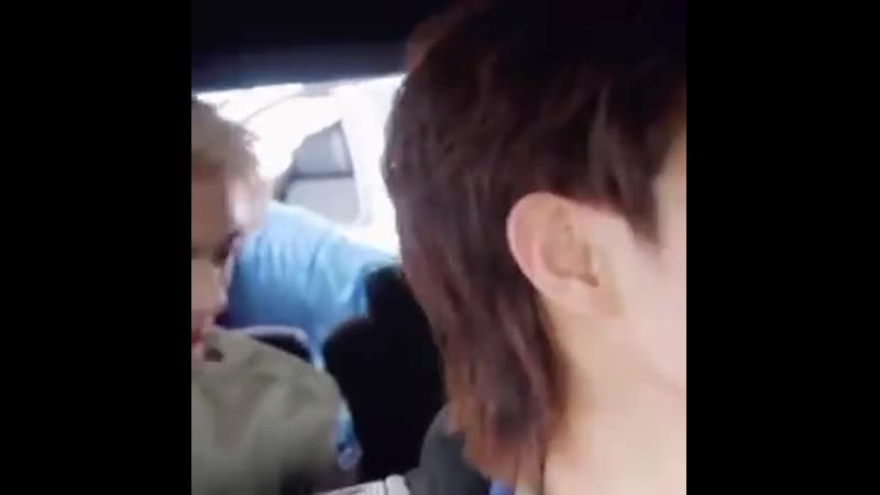 Noren discovering hyuck is a human kazoo i dont think they like it