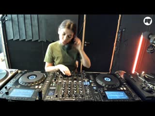 Julia govor live @ rinse france