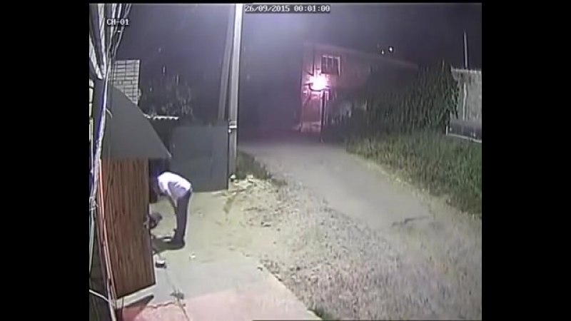 Драка мужик до полусмерти избил 2 х пенсионеров и молодые