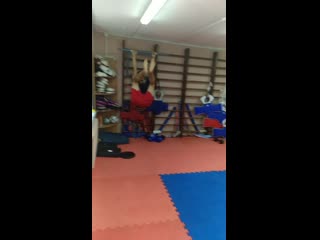 26/7/20 2 поднятия ног в висе