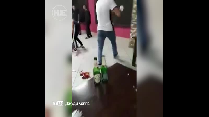 В новосибирском кафе произошла молодые разборка