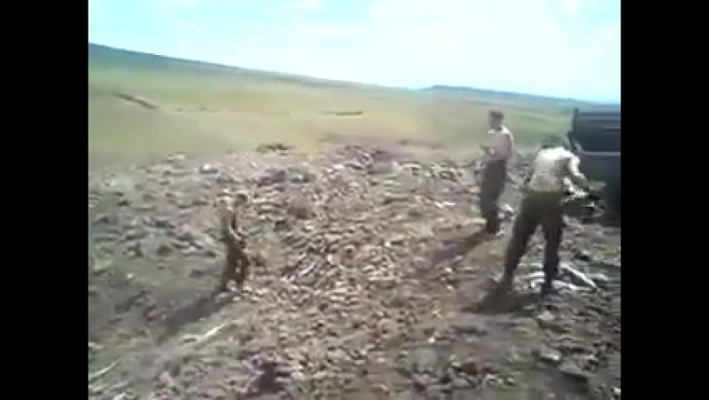 Разгрузка боеприпасов на утилизацию