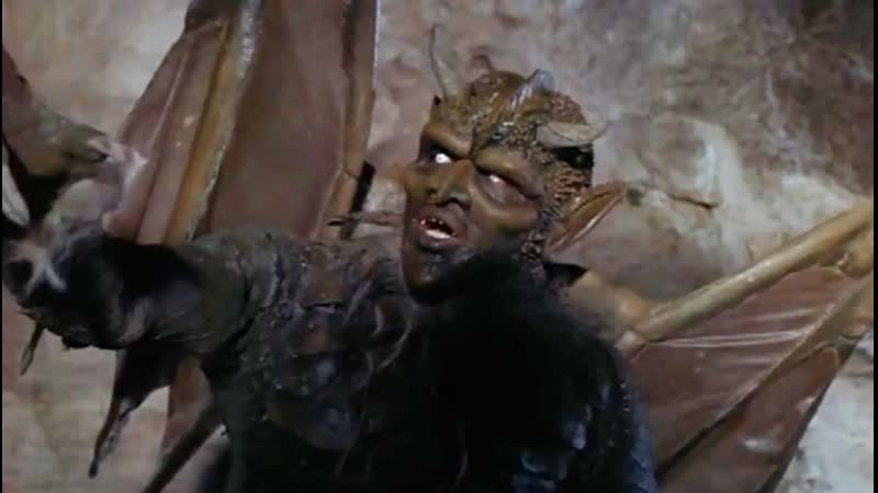 Gargoyles 1972 / гаргульи (rus)