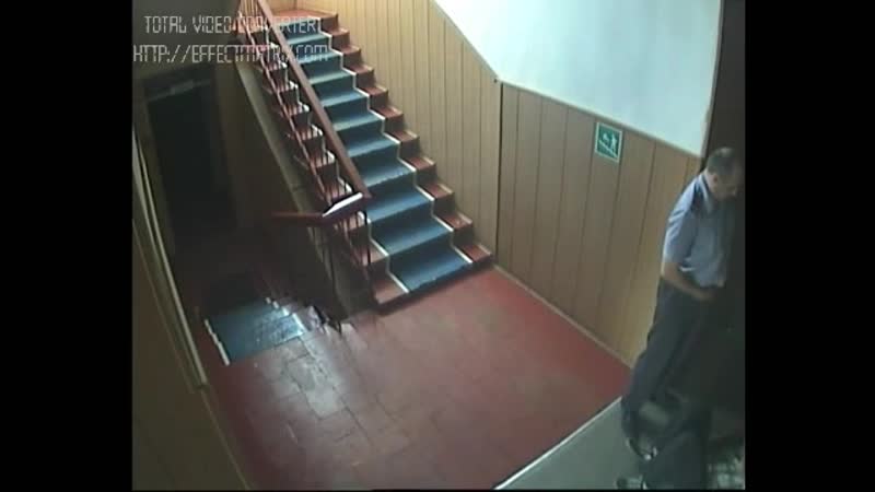 Начальник ровд дмитровского района орловской области избивает задержанного