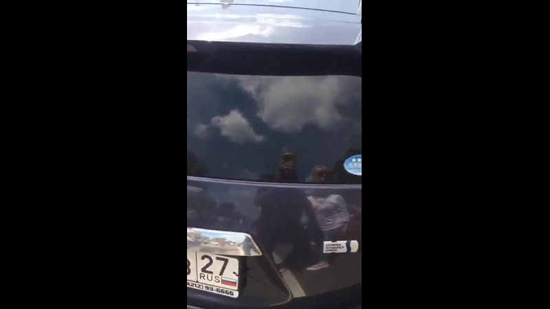 В хабаровске люди перекрыли дорогу