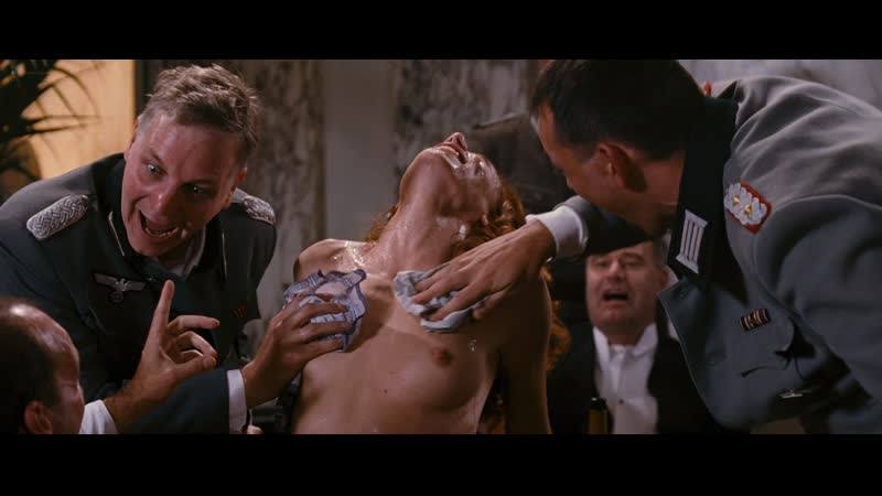 Халина рейн (halina reijn nude scenes in "zwartboek" 2006)