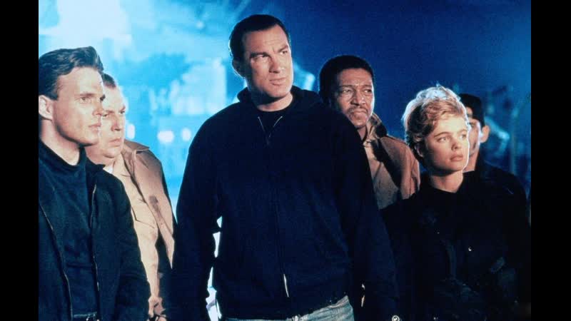 В осаде (1992)