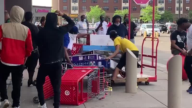 Погромы и мародерство в минниаполисе 🇺🇸