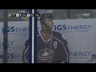 Brandon dubinsky cross check on sidney crosby