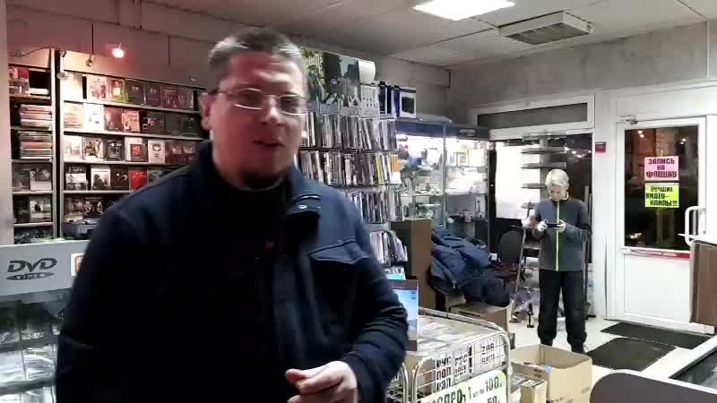 Распакоа проигрывателя виниловых пластинок