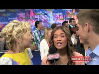 Chelsea staub & nicole anderson jonas brothers and secrets to sunday jonas l a premiere