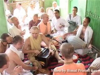 Aindra dasa exclusive video kirtan at radha kunda 12 10 2008 part1