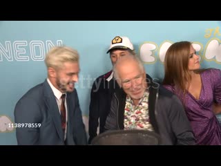 Matthew mcconaughey, isla fisher, zac efron, harmony korine and jimmy buffett at the los angeles premiere for neon & vice studio
