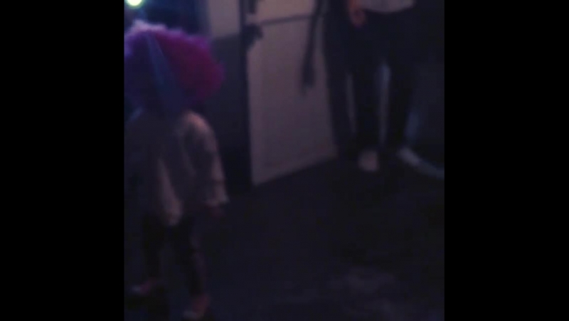 Ella en bateria ellos bailan 🎶❤️