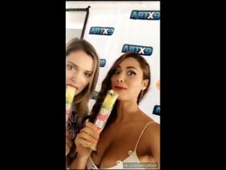 Eliza and lindsey at #the100sdcc #the100 (via extratv snapchat)