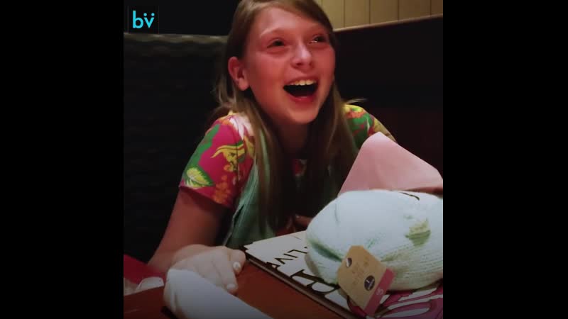 Родители рассказали дочери секрет только посмотрите на ее реакцию!