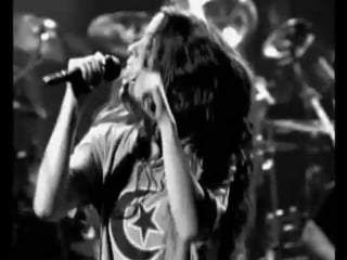 Alanis morissette 1995 hand in my pocket live