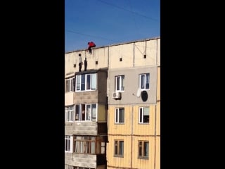 Симферополь 15 01 2014г я увидел парня который хотел совершить молодые!
