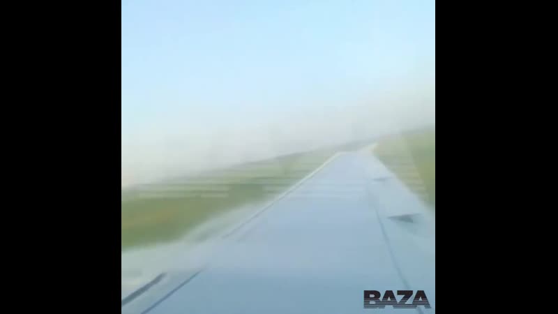 Подмосковье самолет airbus a321 совершил экстренную посадку на кукурузное поле