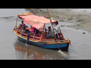 Yamuna aarti at yamuna river vrindavan