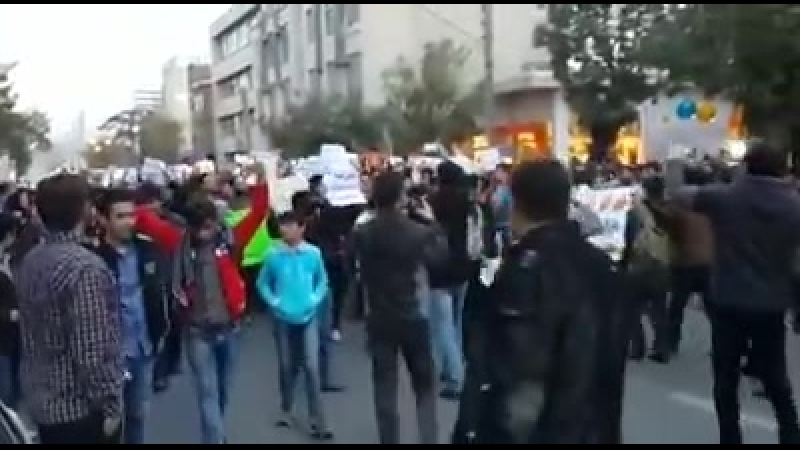 Azərbaycan porn video – Azərbaycan qan verər, türk dilinə can verər!