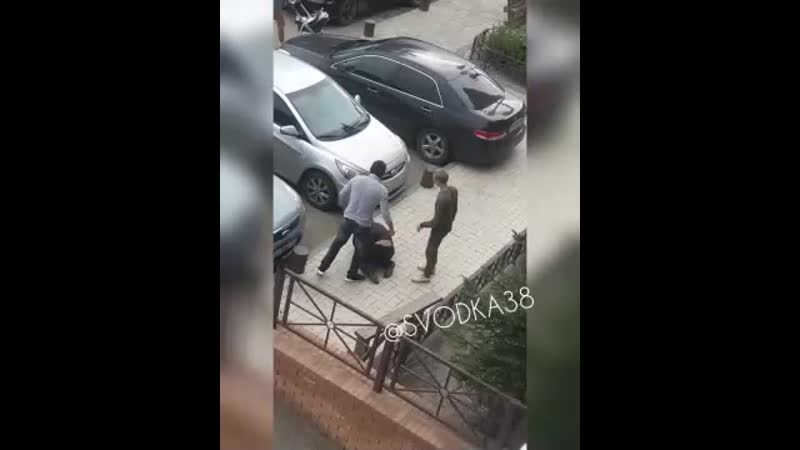 Заподозрил бомжа в краже велосипеда