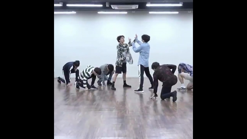 Jungkook porn video – This mirror dance step compilation of jhope jungkook in fake love is insane! ️ 2018btsfesta @bts twt fakelove