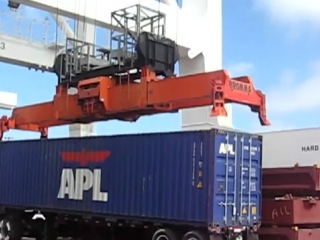 1 ship container loading раб спредера