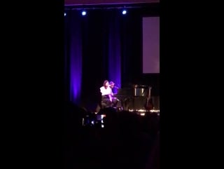 Lorde run away with me (carly rae jepsen cover) (live @ «the ally coalition», нью йорк, 24 января)