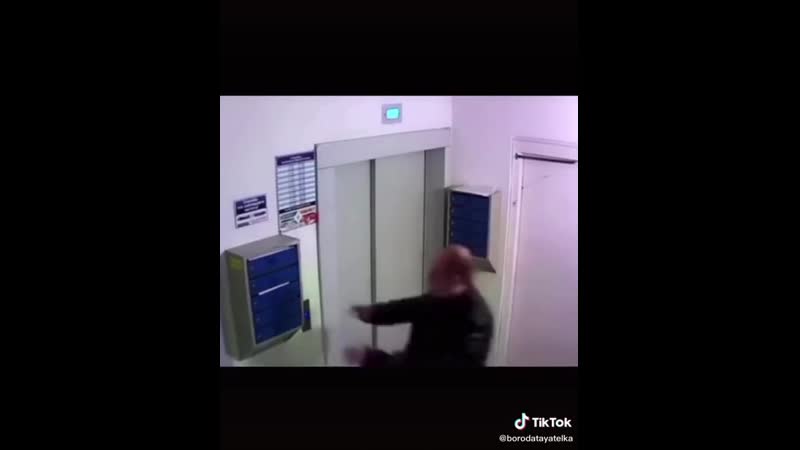 Девочки и тик ток ты пидр епта