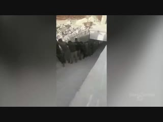 Боевики группирои "ахрар шаркия", пришедшие на помощь к "шухада шаркия" во время боев против вс турции и "дивизии хамзы" в афр