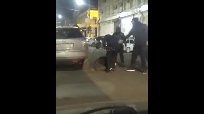 Тут лезгинку не танцуют в краснодаре избили дагестанцев за лезгинку на проезжей части