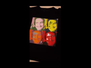 Распакоа мерча intergalaktik warhol