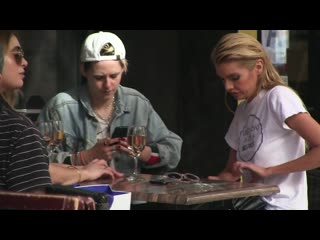 Kristen stewart and stella maxwell drink wine together outside in nyc ( 720 x 1280 ) mp4