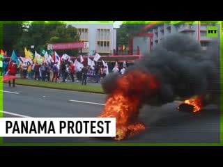 Burning tires, blocked streets panama students & workers protest prices hikes