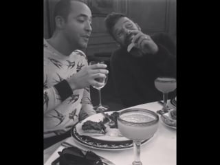 Ricky martin instagram cuando terminas cantando "el rey" en buena compañía